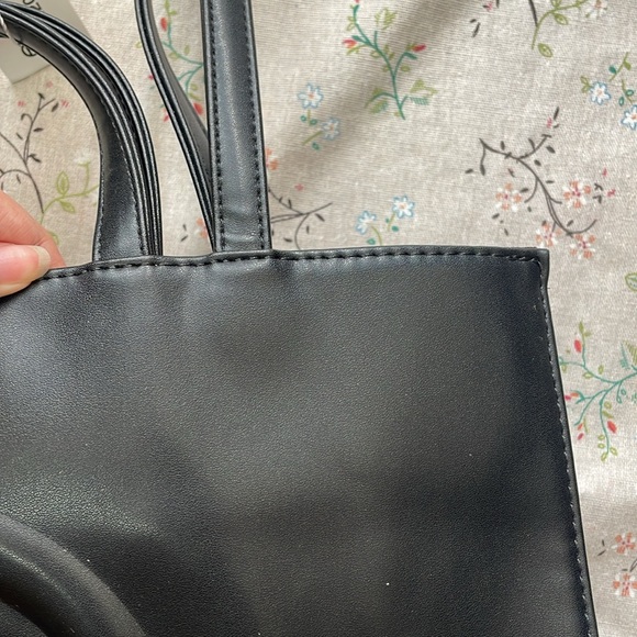 Telfar Medium Classic Black Shoulder Bag - Picture 7 of 10